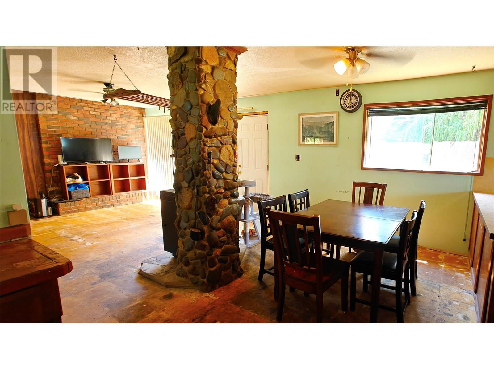 2029 Debruyn Road, Fruitvale, British Columbia  V0G 1L1 - Photo 26 - 10354721