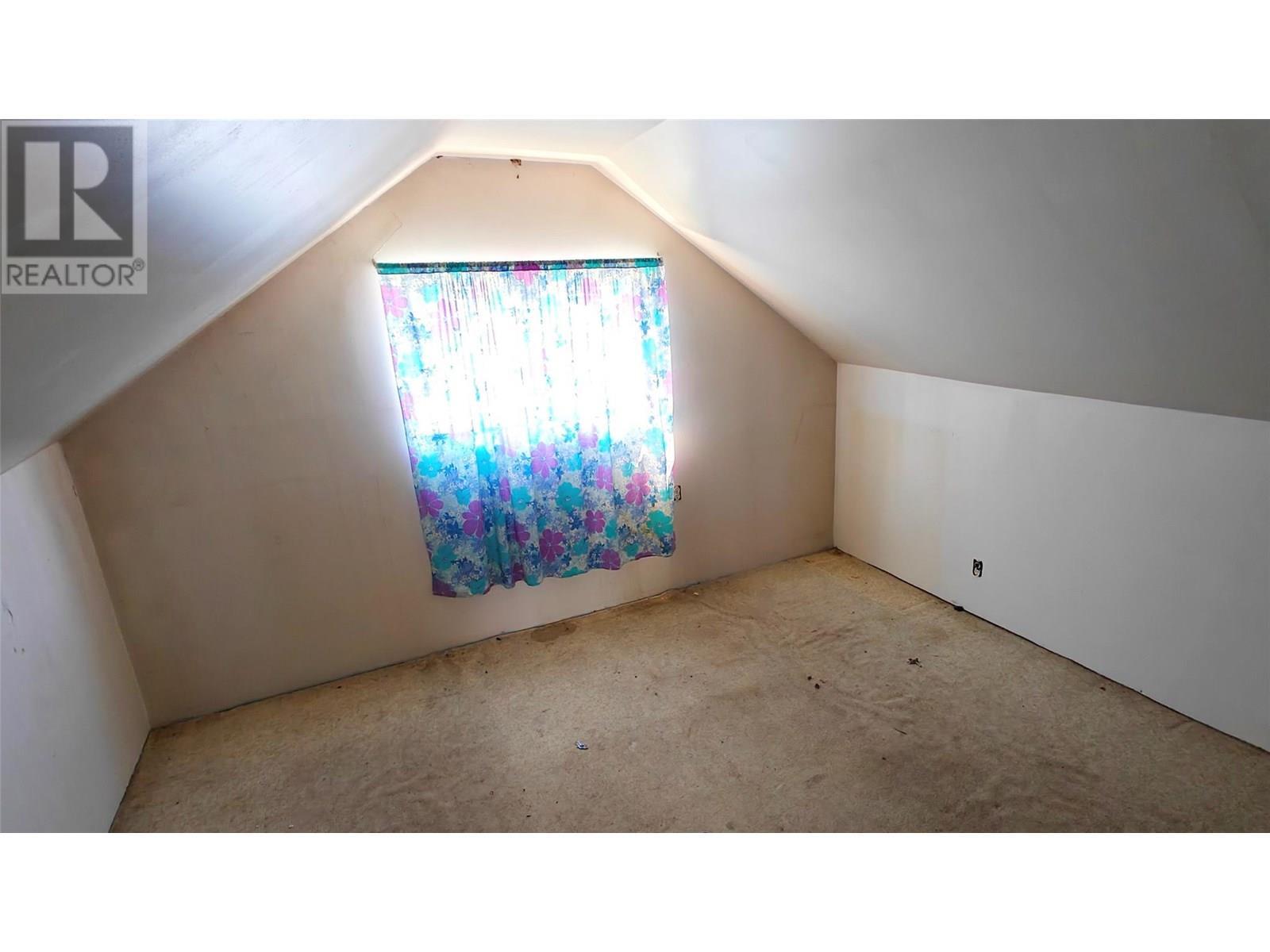 2029 Debruyn Road, Fruitvale, British Columbia  V0G 1L1 - Photo 30 - 10354721
