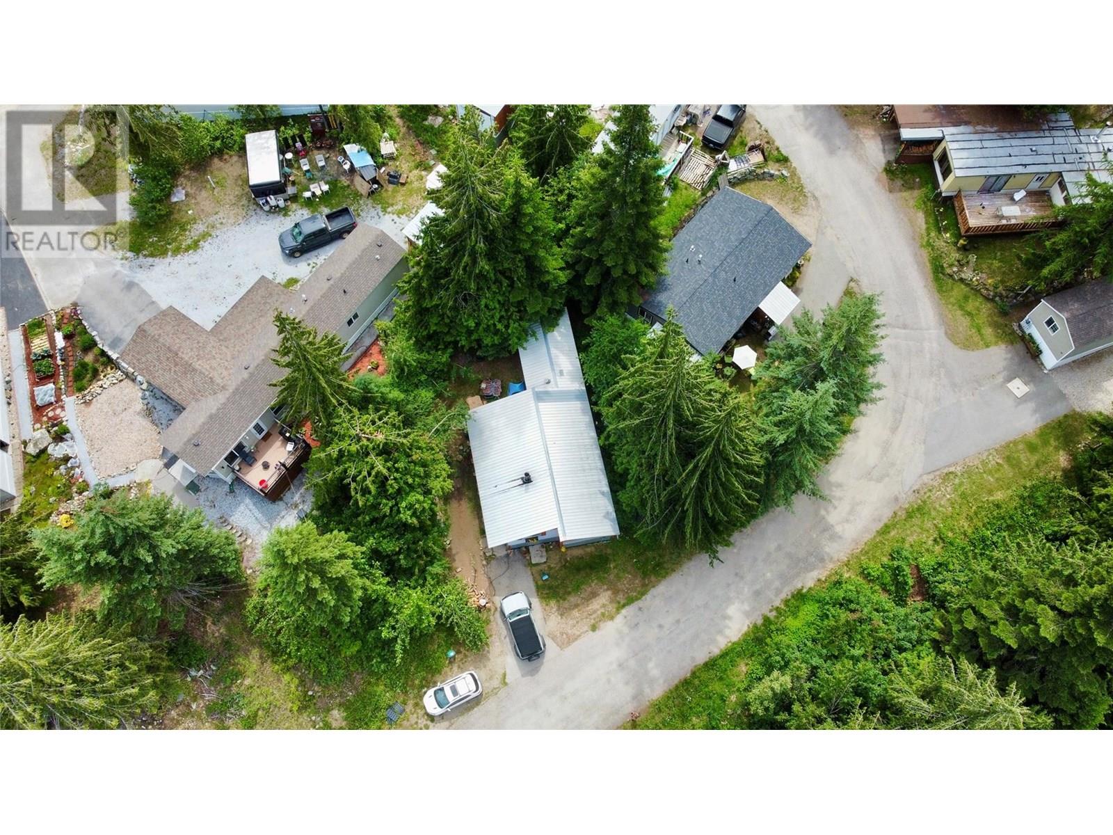 891 Monte Vista Drive Unit# 29, Rossland, British Columbia  V0G 1Y0 - Photo 3 - 10354892
