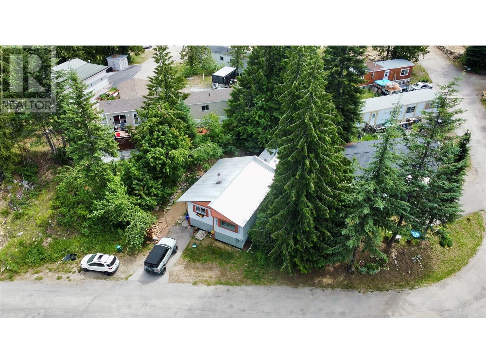 891 Monte Vista Drive Unit# 29, Rossland, British Columbia  V0G 1Y0 - Photo 6 - 10354892