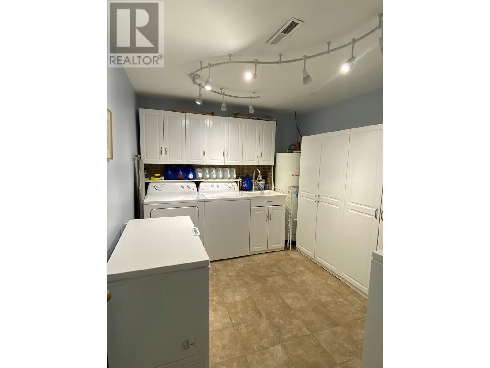 4405 Erie Ross-Spur Road, Salmo, British Columbia  V0G 1L1 - Photo 28 - 10354021