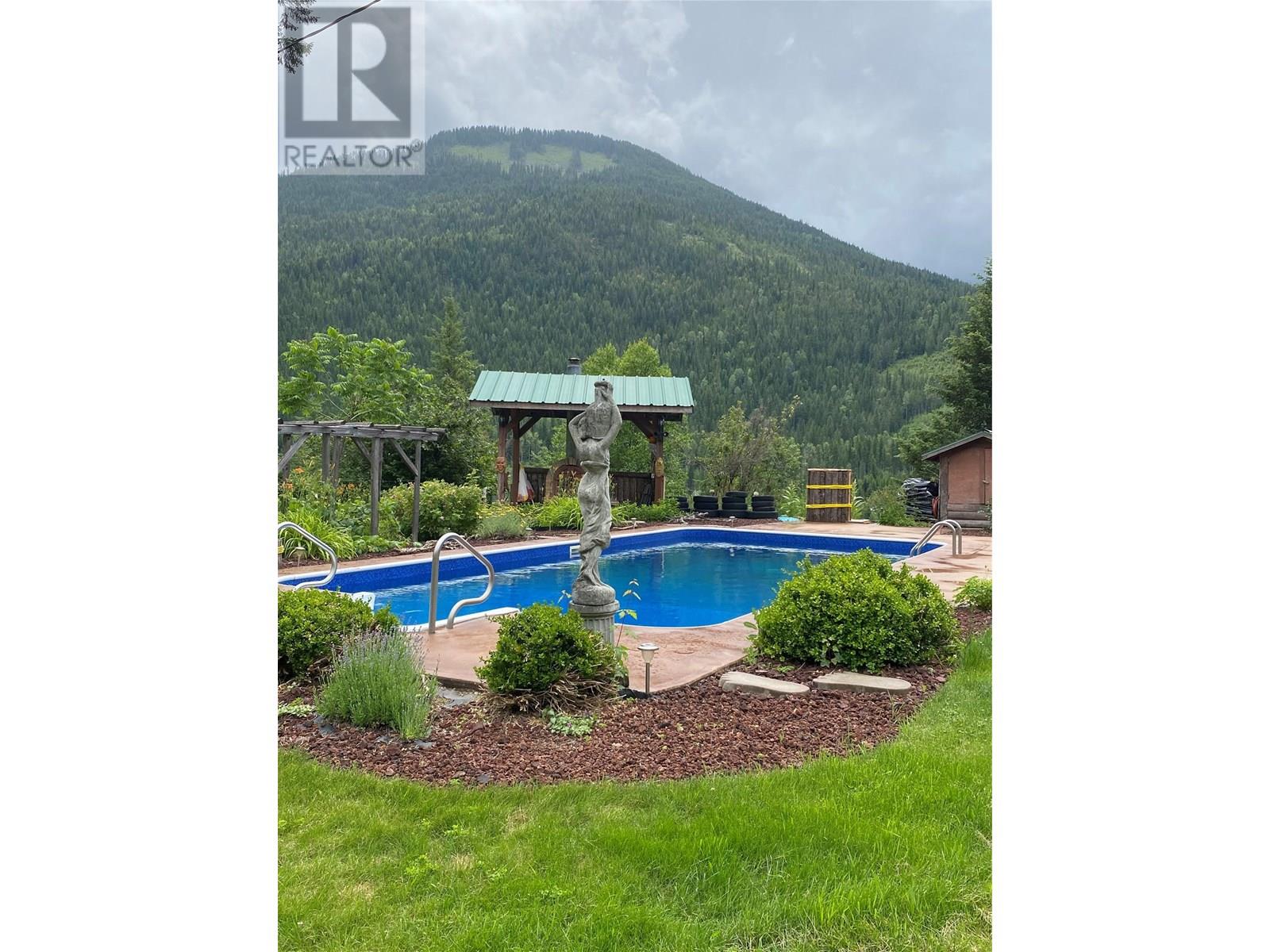 4405 Erie Ross-Spur Road, Salmo, British Columbia  V0G 1L1 - Photo 47 - 10354021