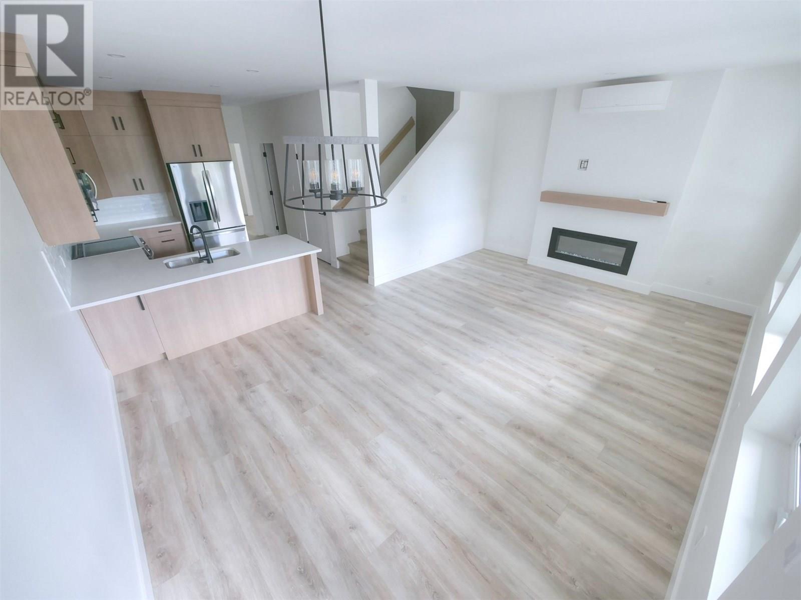 88 Nelson Avenue S Unit# 3, Nakusp, British Columbia  V0G 1R1 - Photo 5 - 10354792
