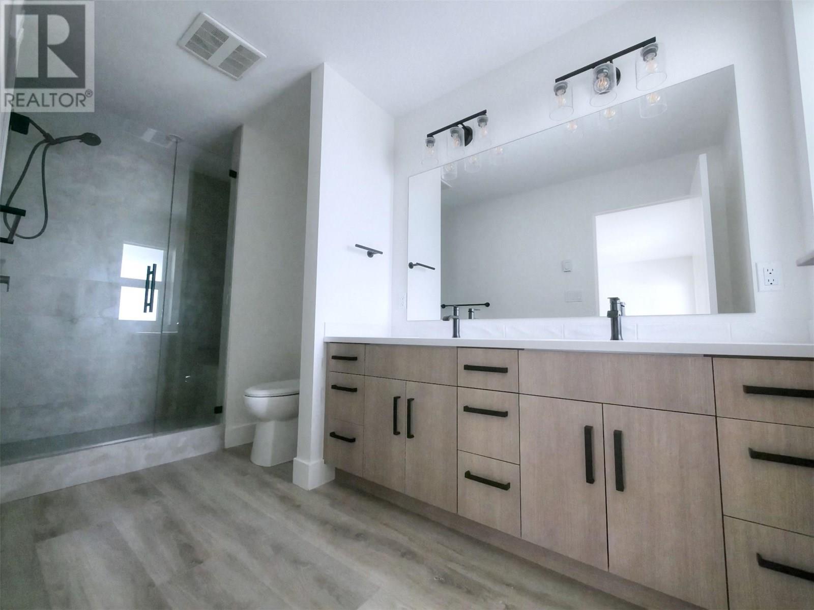 88 Nelson Avenue S Unit# 3, Nakusp, British Columbia  V0G 1R1 - Photo 8 - 10354792