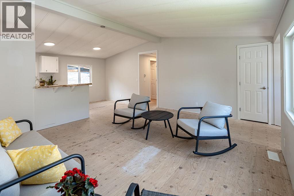 243 E Avenue, Kaslo, British Columbia  V0G 1M0 - Photo 11 - 10354941
