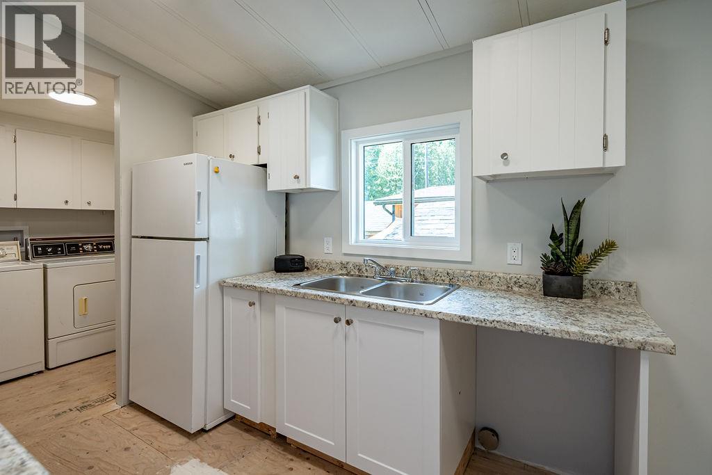 243 E Avenue, Kaslo, British Columbia  V0G 1M0 - Photo 14 - 10354941