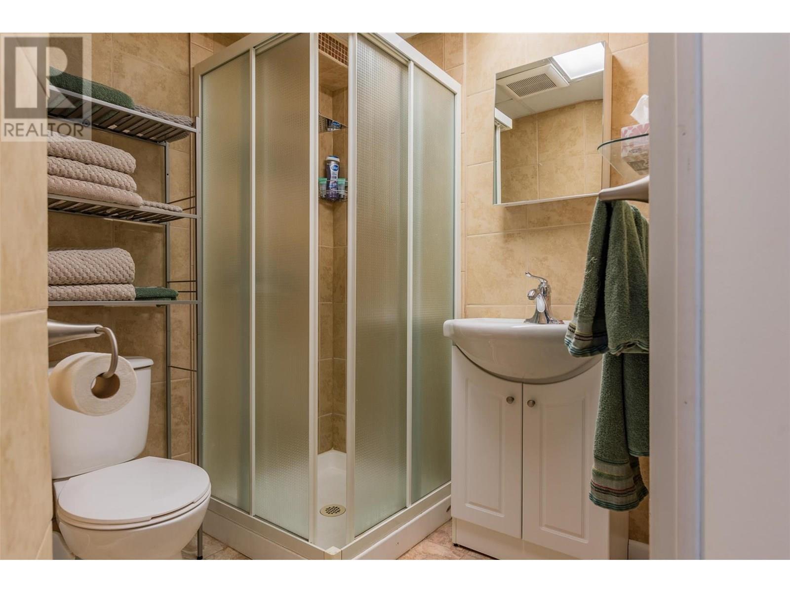 1015 Regan Crescent, Trail, British Columbia  V1R 1C2 - Photo 22 - 10355045
