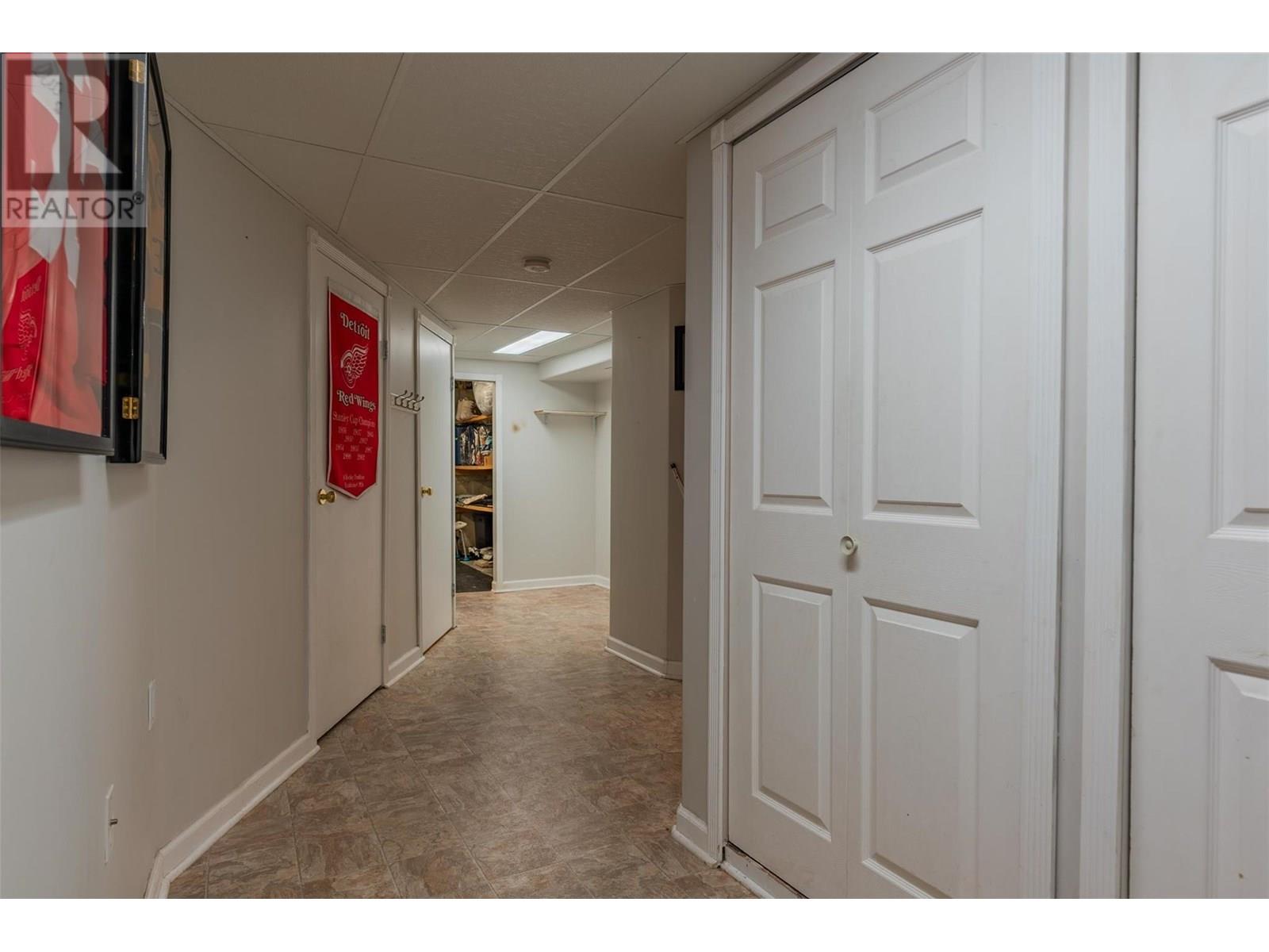 1015 Regan Crescent, Trail, British Columbia  V1R 1C2 - Photo 25 - 10355045