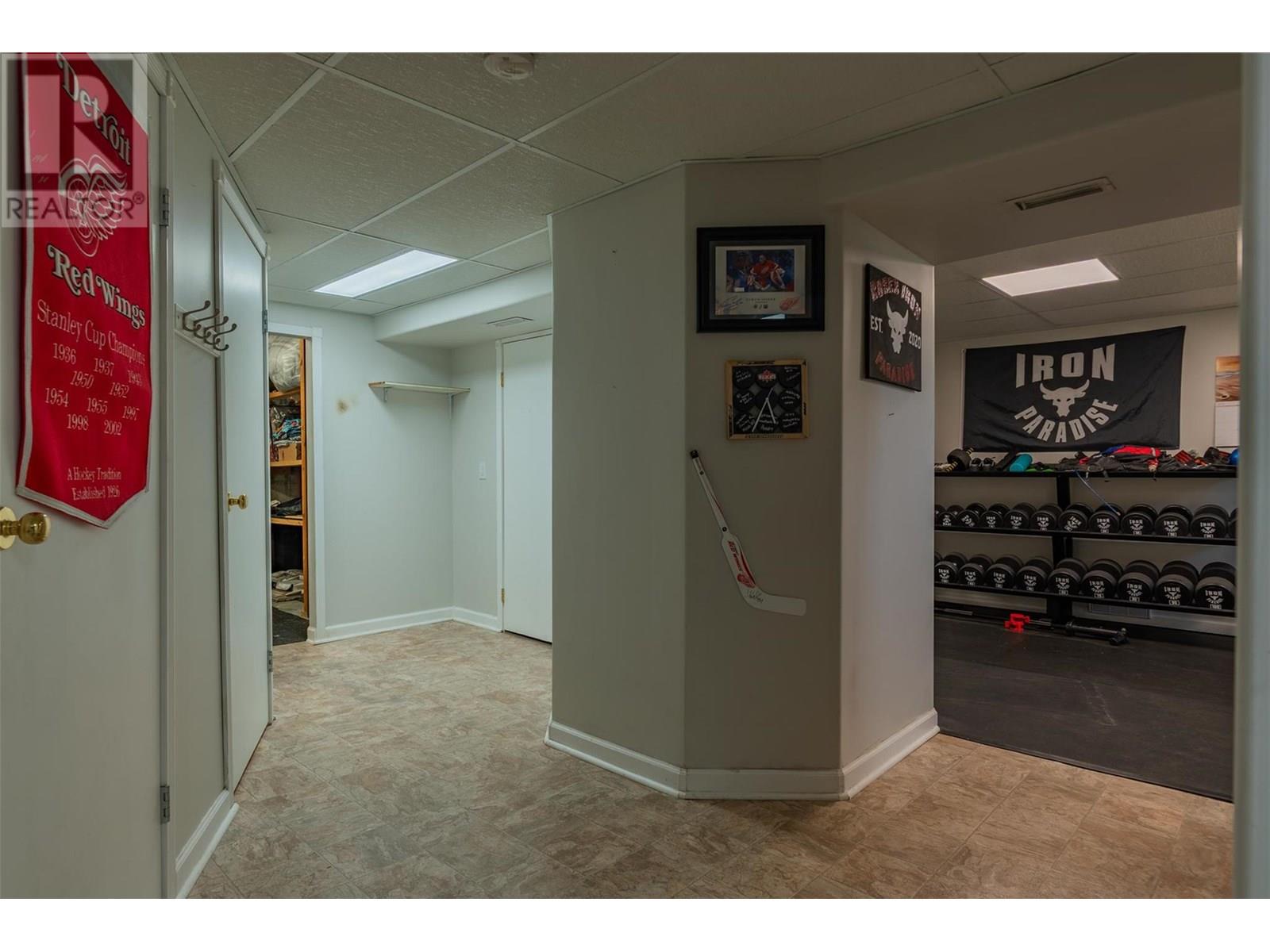 1015 Regan Crescent, Trail, British Columbia  V1R 1C2 - Photo 26 - 10355045