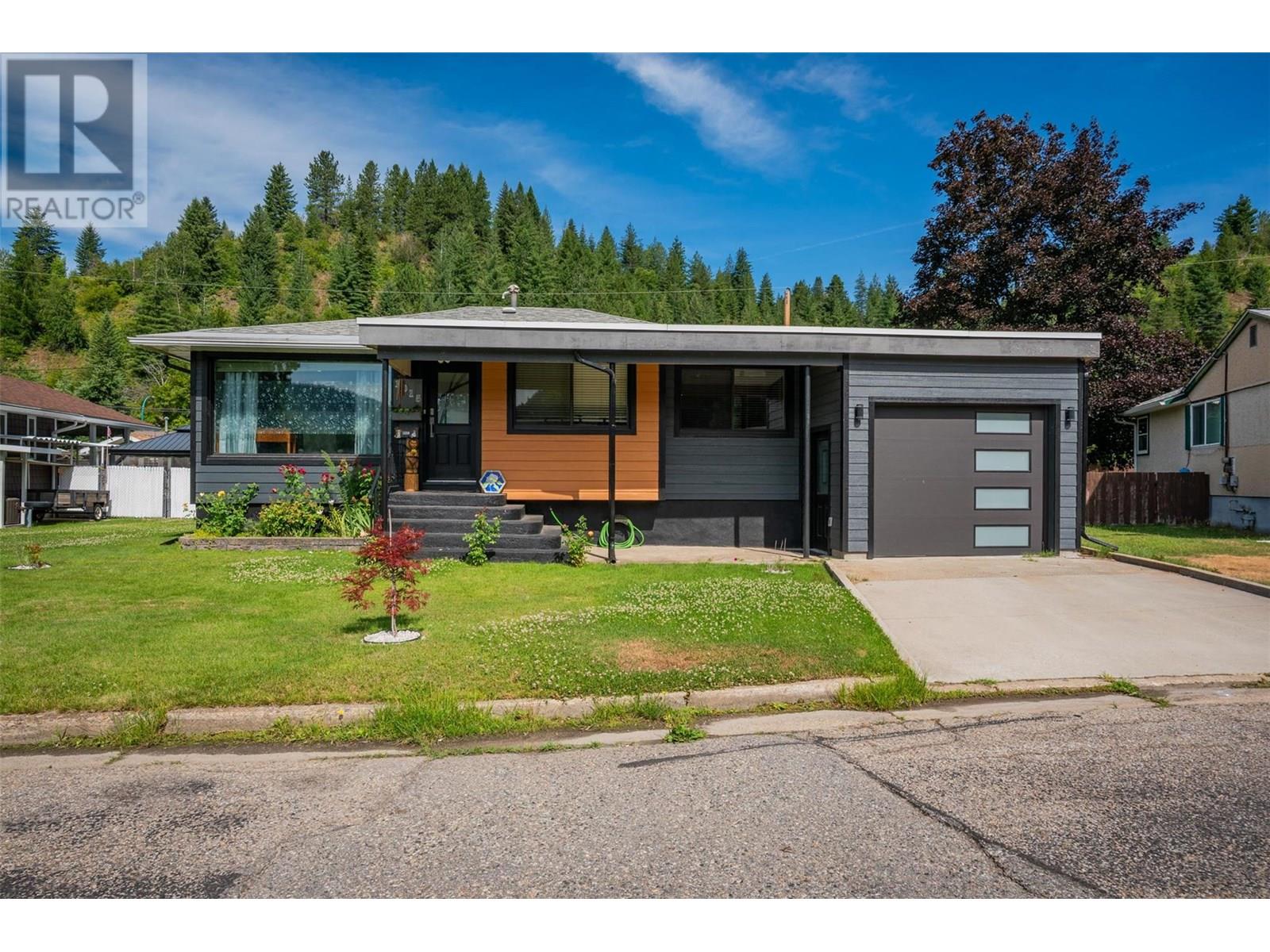 1015 Regan Crescent, Trail, British Columbia  V1R 1C2 - Photo 48 - 10355045