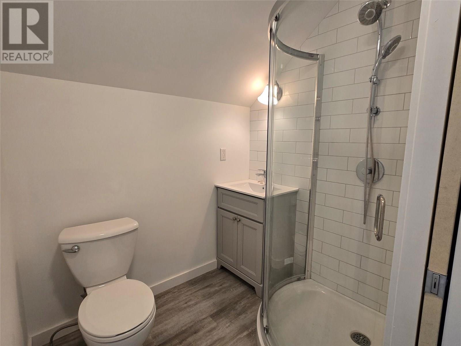 303 Fir Street, Ymir, British Columbia  V0G 2K0 - Photo 18 - 10355138