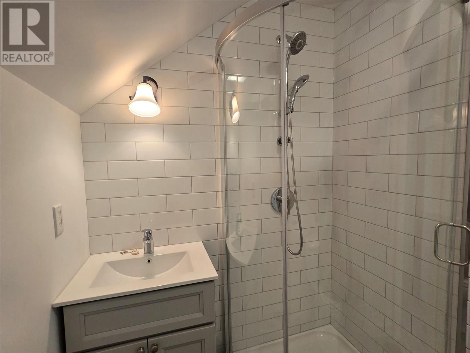 303 Fir Street, Ymir, British Columbia  V0G 2K0 - Photo 19 - 10355138