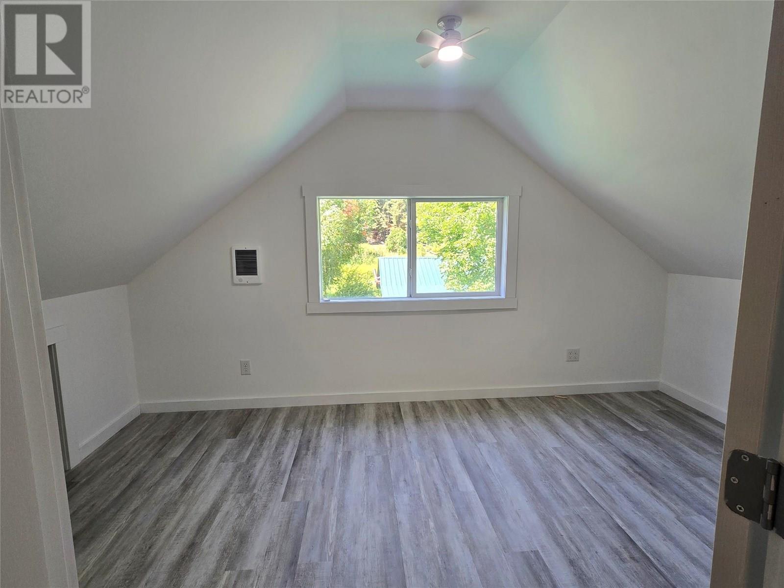 303 Fir Street, Ymir, British Columbia  V0G 2K0 - Photo 21 - 10355138