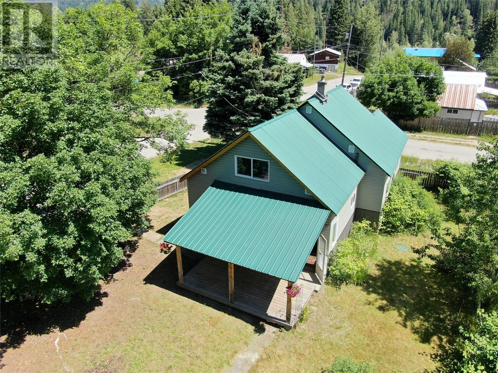 303 Fir Street, Ymir, British Columbia  V0G 2K0 - Photo 28 - 10355138