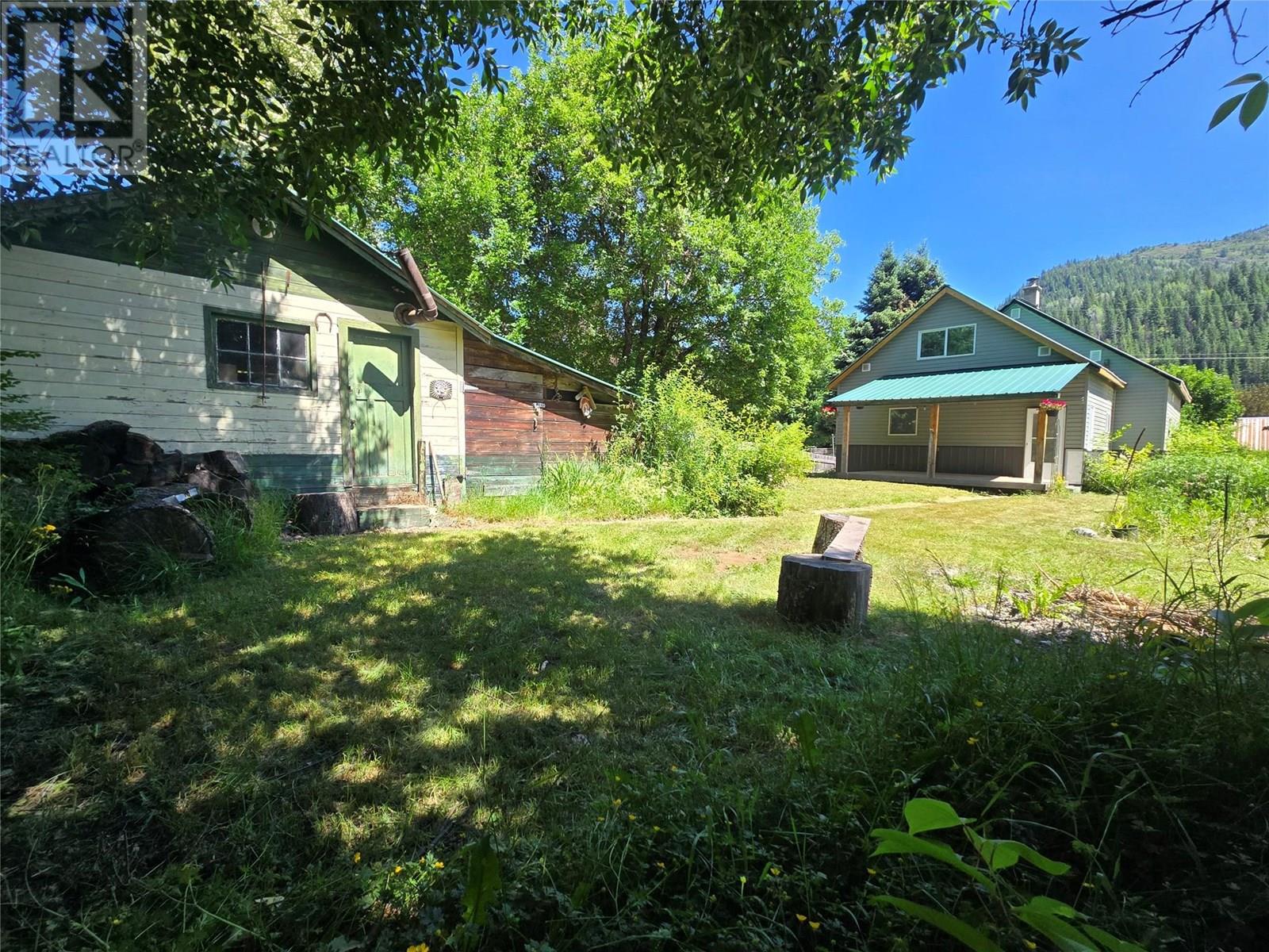 303 Fir Street, Ymir, British Columbia  V0G 2K0 - Photo 30 - 10355138