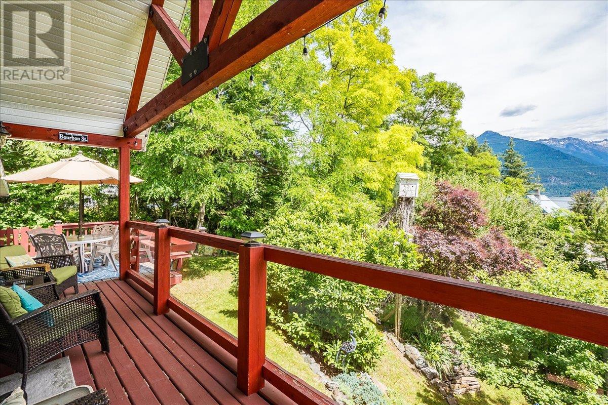 5529 Highway 31, Mirror Lake, British Columbia  V0G 1M0 - Photo 17 - 10355136