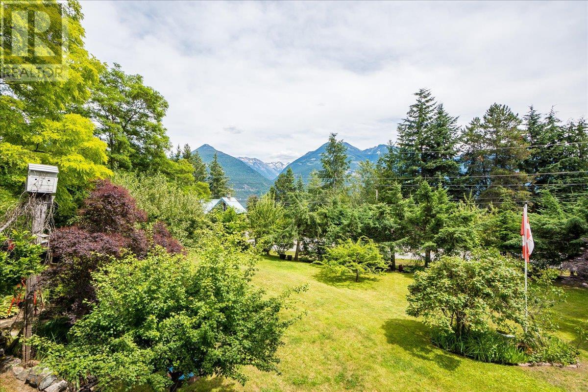 5529 Highway 31, Mirror Lake, British Columbia  V0G 1M0 - Photo 24 - 10355136