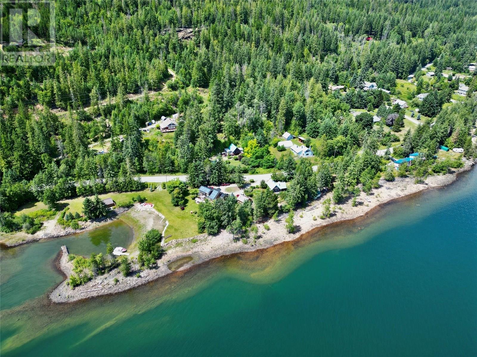 5529 Highway 31, Mirror Lake, British Columbia  V0G 1M0 - Photo 3 - 10355136