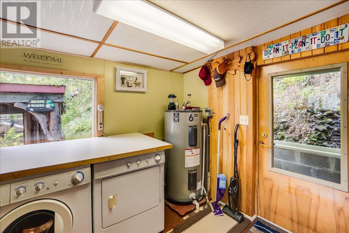 5529 Highway 31, Mirror Lake, British Columbia  V0G 1M0 - Photo 43 - 10355136