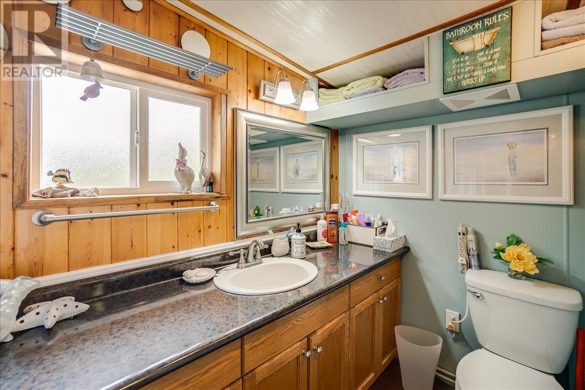 5529 Highway 31, Mirror Lake, British Columbia  V0G 1M0 - Photo 47 - 10355136
