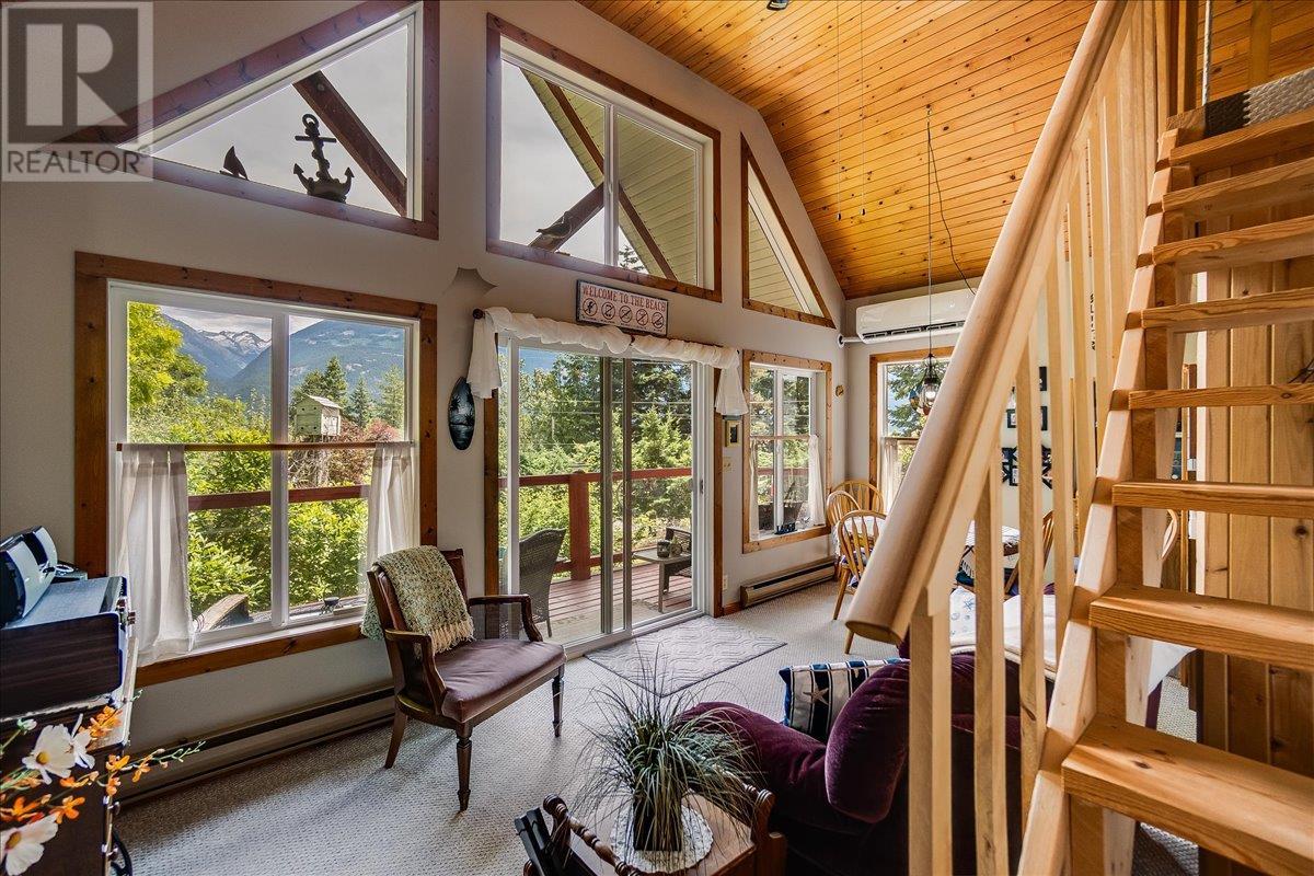 5529 Highway 31, Mirror Lake, British Columbia  V0G 1M0 - Photo 63 - 10355136