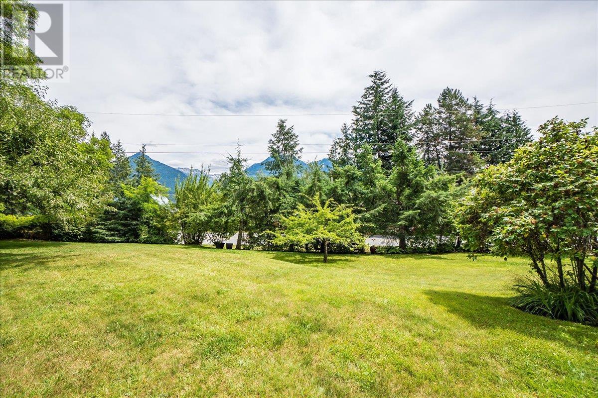 5529 Highway 31, Mirror Lake, British Columbia  V0G 1M0 - Photo 81 - 10355136