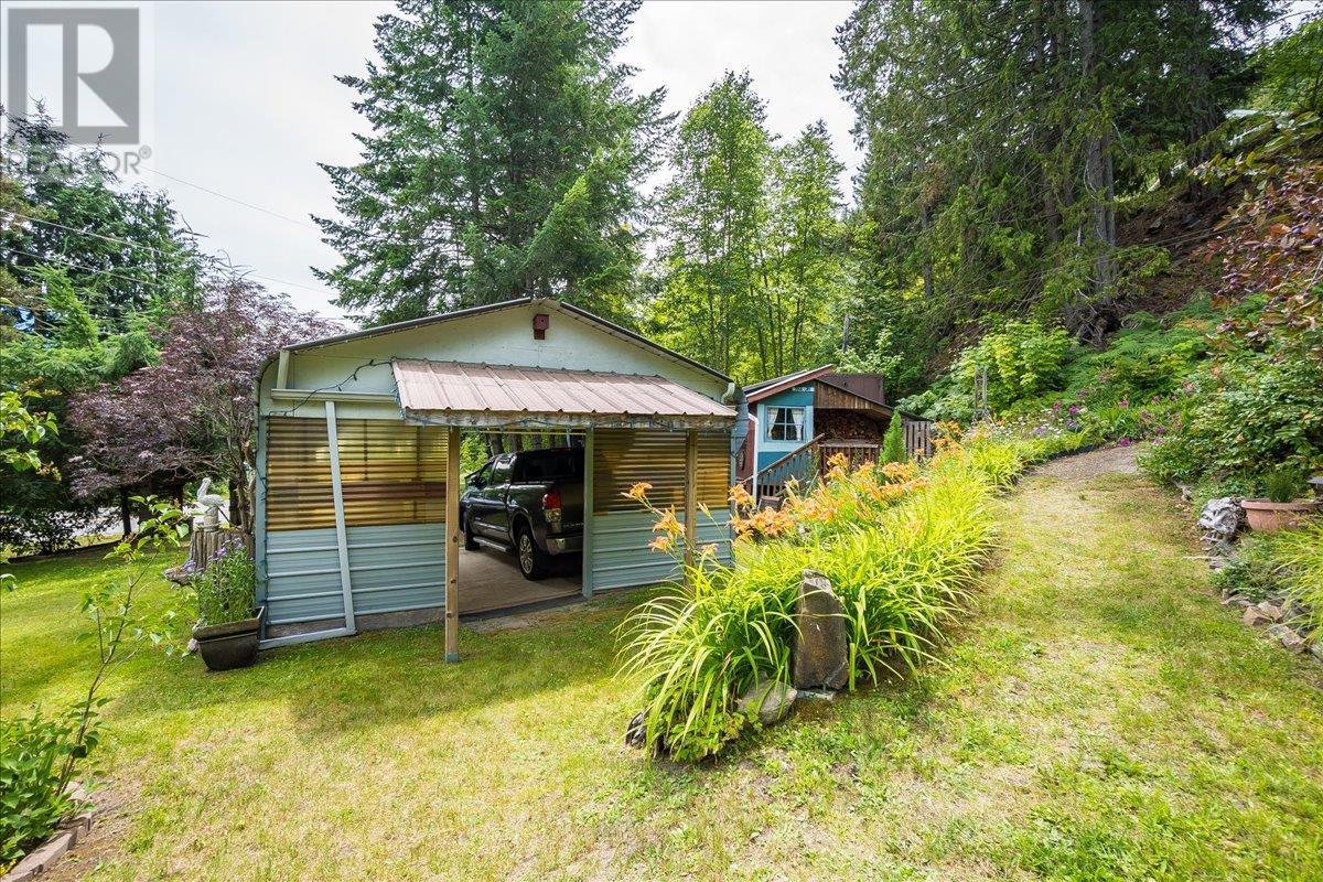 5529 Highway 31, Mirror Lake, British Columbia  V0G 1M0 - Photo 86 - 10355136