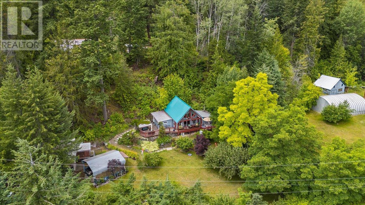 5529 Highway 31, Mirror Lake, British Columbia  V0G 1M0 - Photo 9 - 10355136