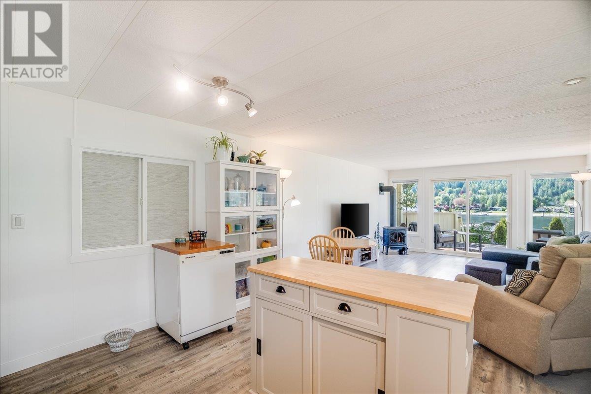 7733 Balfour Wharf Road, Balfour, British Columbia  V0G 1C0 - Photo 12 - 10355226