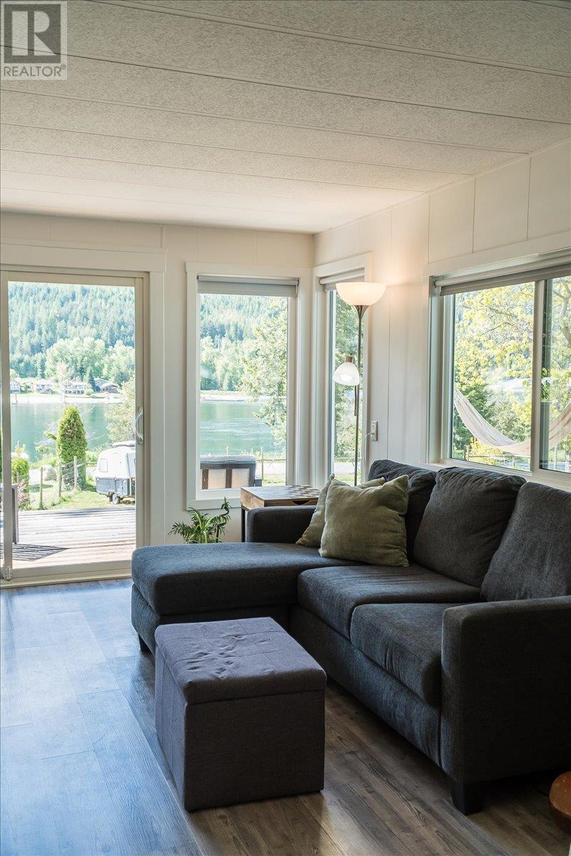 7733 Balfour Wharf Road, Balfour, British Columbia  V0G 1C0 - Photo 15 - 10355226