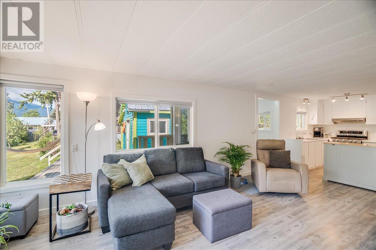7733 Balfour Wharf Road, Balfour, British Columbia  V0G 1C0 - Photo 18 - 10355226