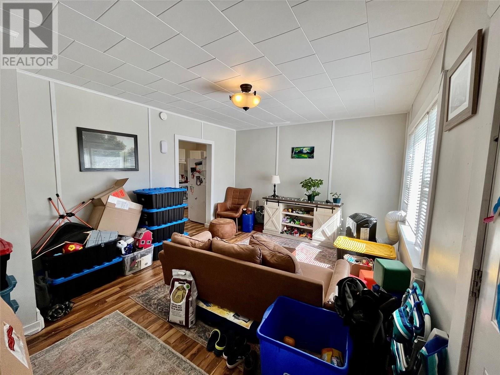 304 7th Avenue Nw, Nakusp, British Columbia  V0G 1R0 - Photo 11 - 10355072