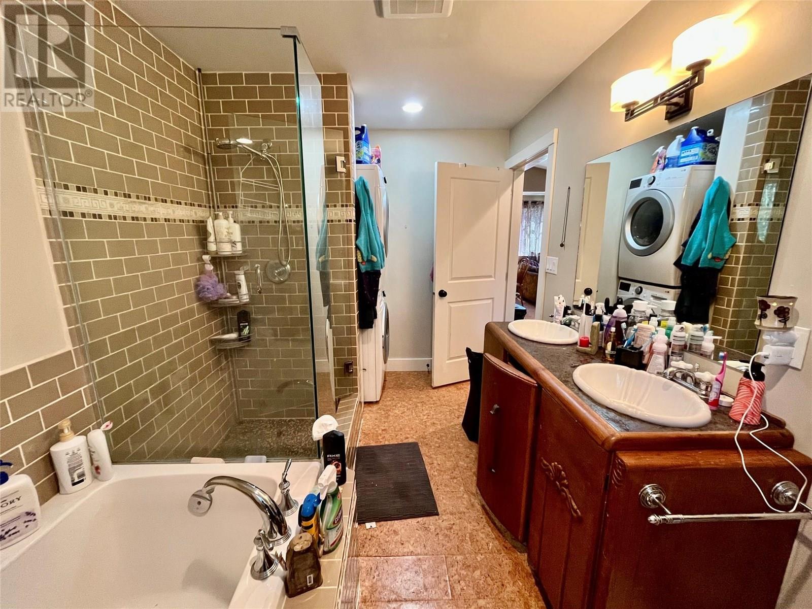 304 7th Avenue Nw, Nakusp, British Columbia  V0G 1R0 - Photo 34 - 10355072