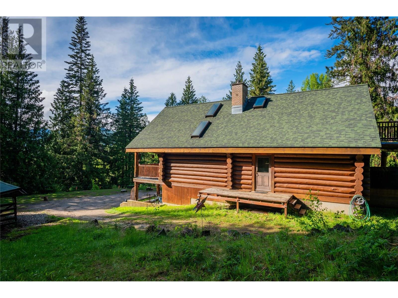 337 Wilson Road, Fruitvale, British Columbia  V0G 1L1 - Photo 38 - 10355585