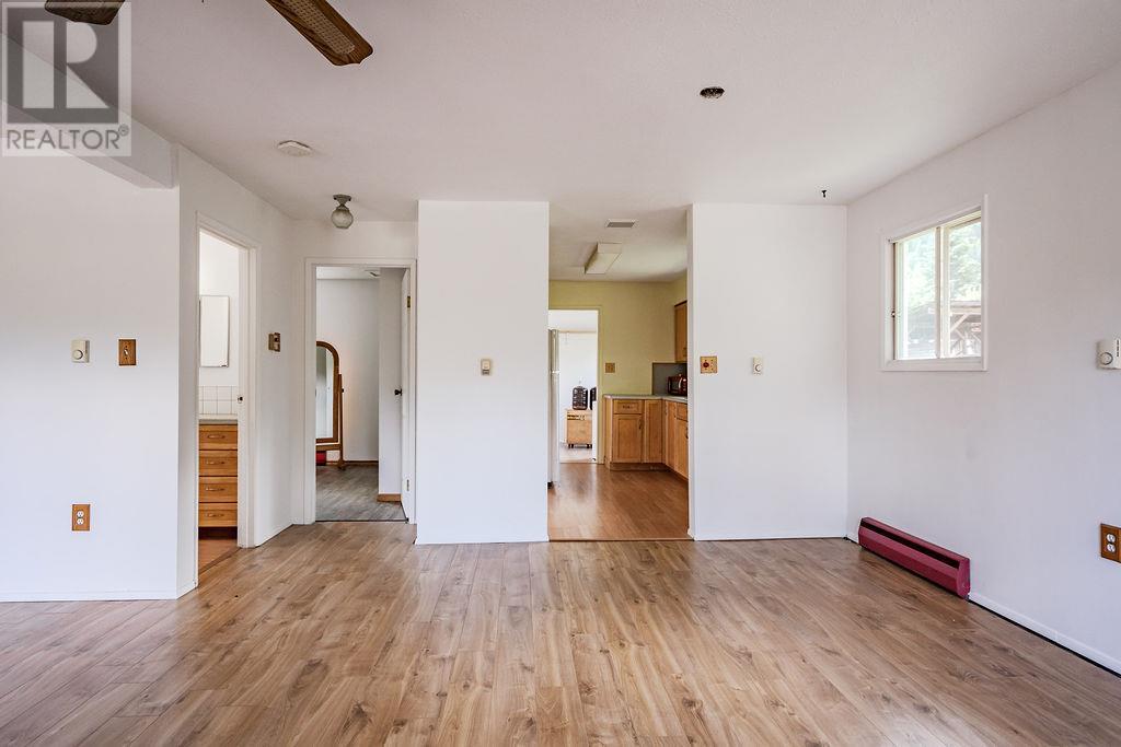 609 Jackson Street, Kaslo, British Columbia  V0G 1M0 - Photo 11 - 10355488