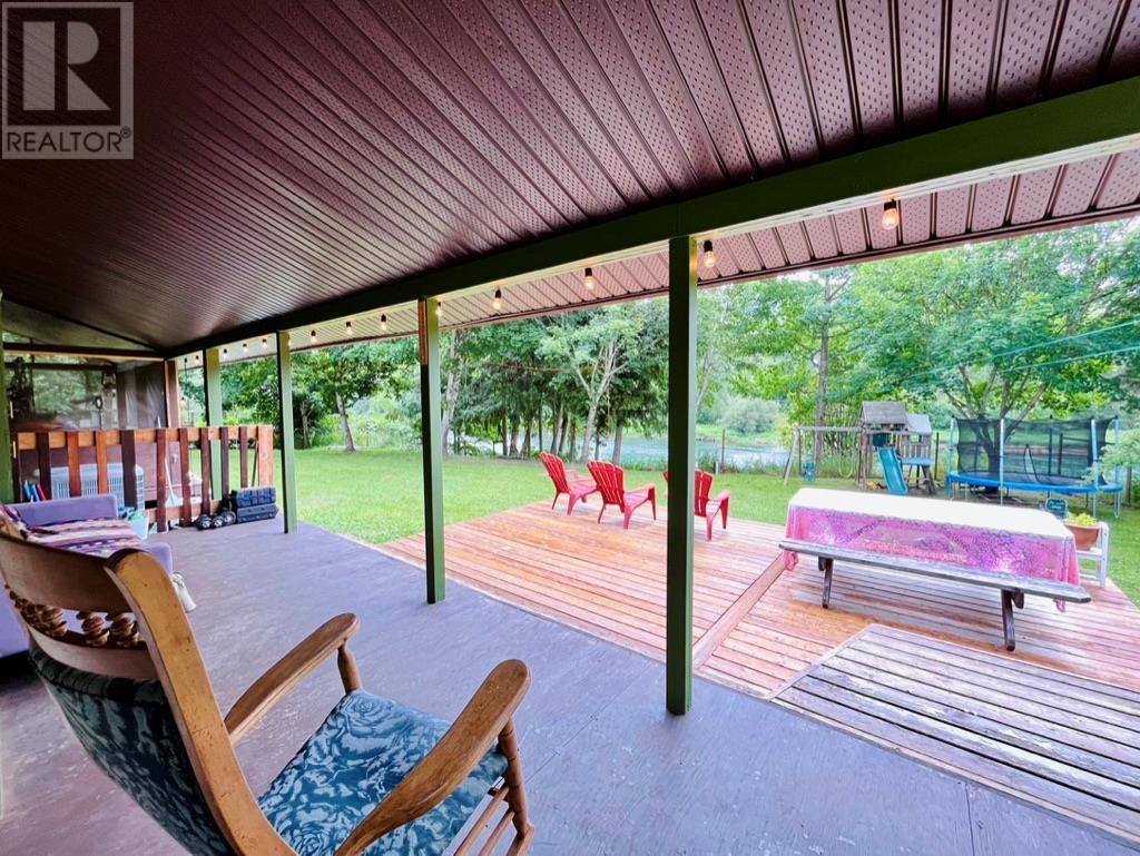 6450 Appledale Lower Road, Appledale, British Columbia  V0G 2J0 - Photo 2 - 10355316