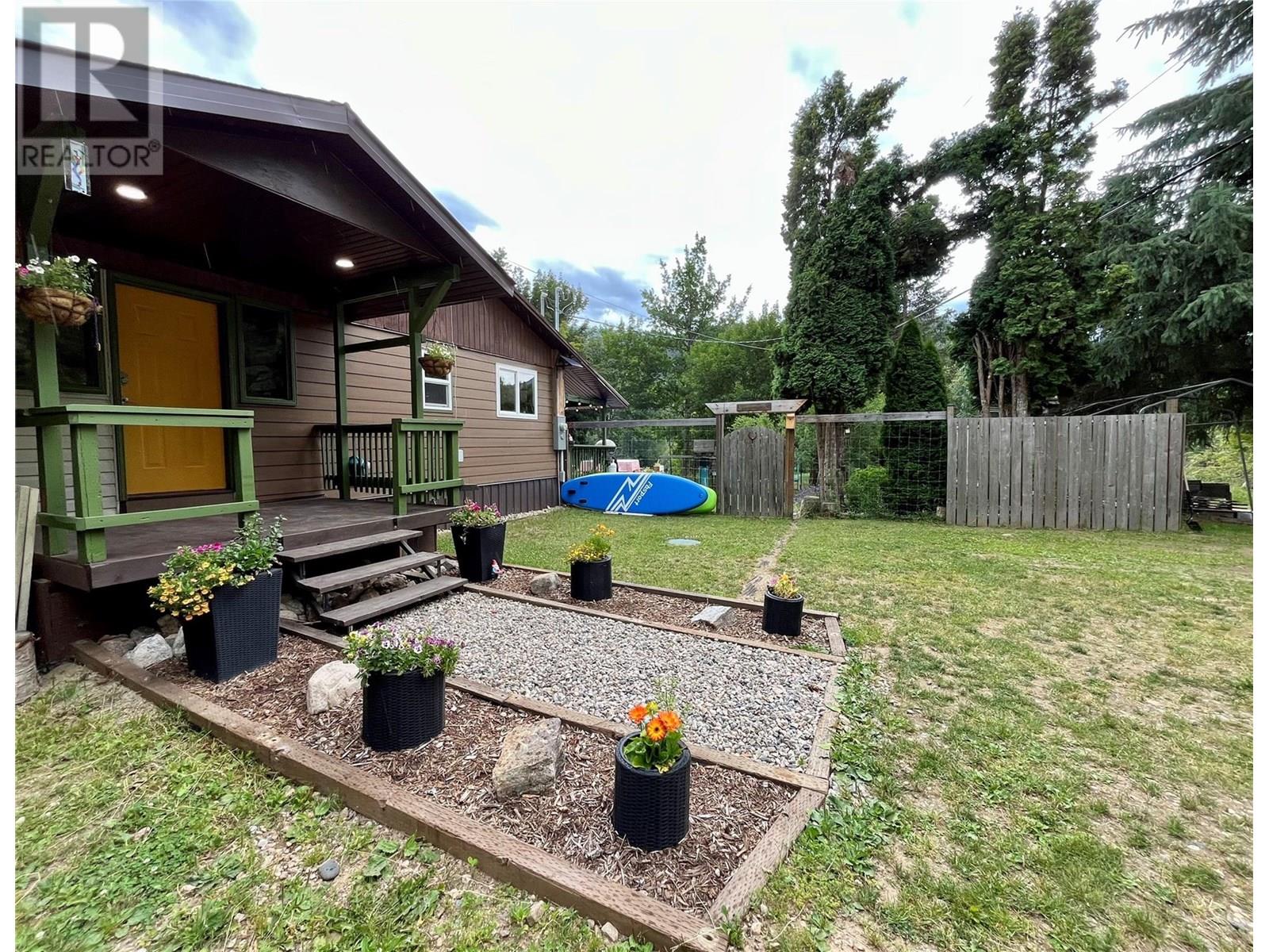 6450 Appledale Lower Road, Appledale, British Columbia  V0G 2J0 - Photo 28 - 10355316
