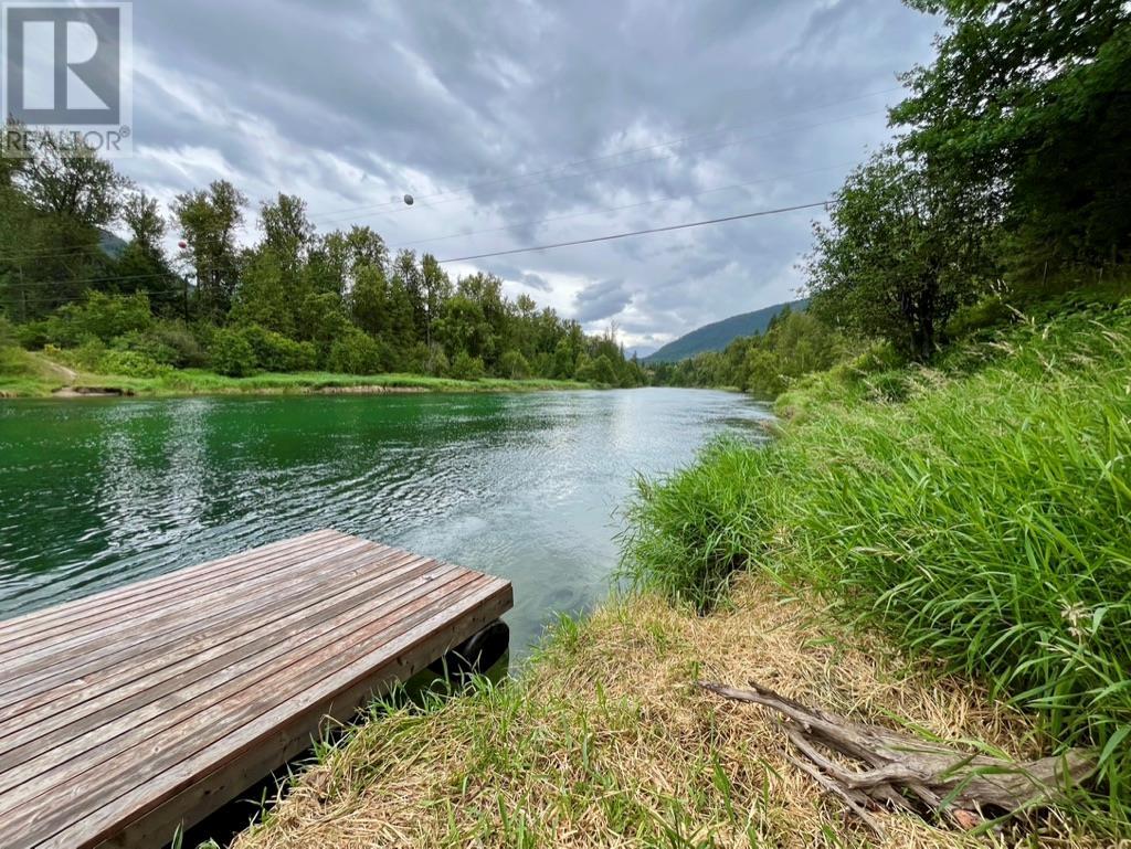 6450 Appledale Lower Road, Appledale, British Columbia  V0G 2J0 - Photo 35 - 10355316