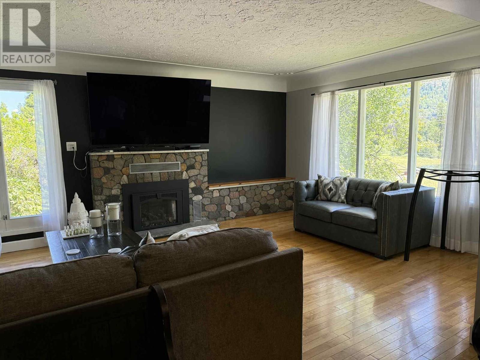 1091 3b Highway, Montrose, British Columbia  V0G 1P0 - Photo 16 - 10355356