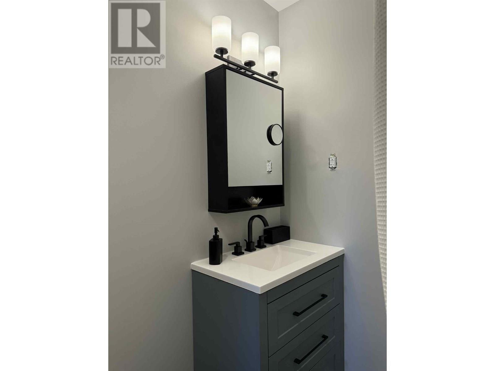 1091 3b Highway, Montrose, British Columbia  V0G 1P0 - Photo 30 - 10355356