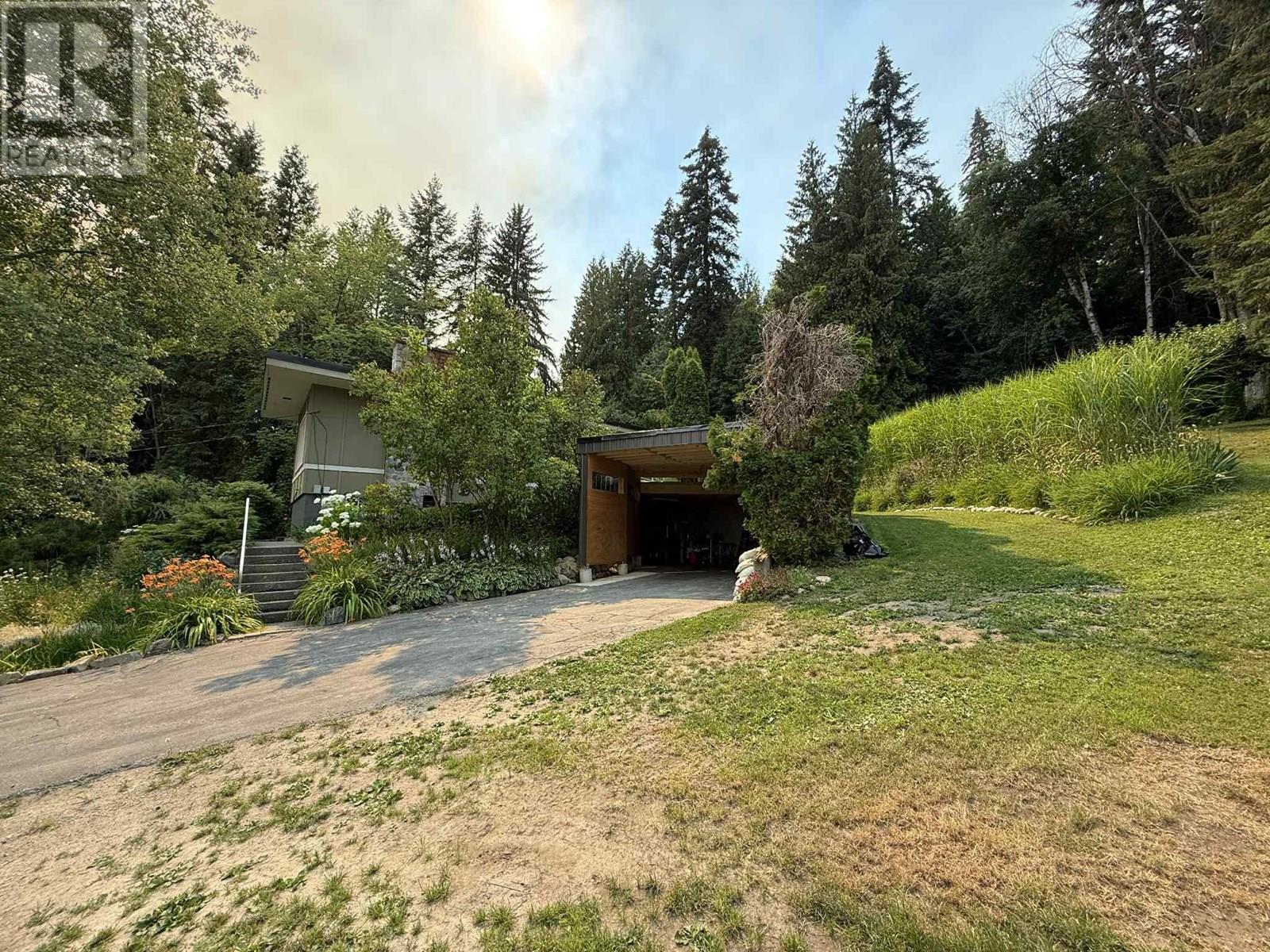 1091 3b Highway, Montrose, British Columbia  V0G 1P0 - Photo 39 - 10355356