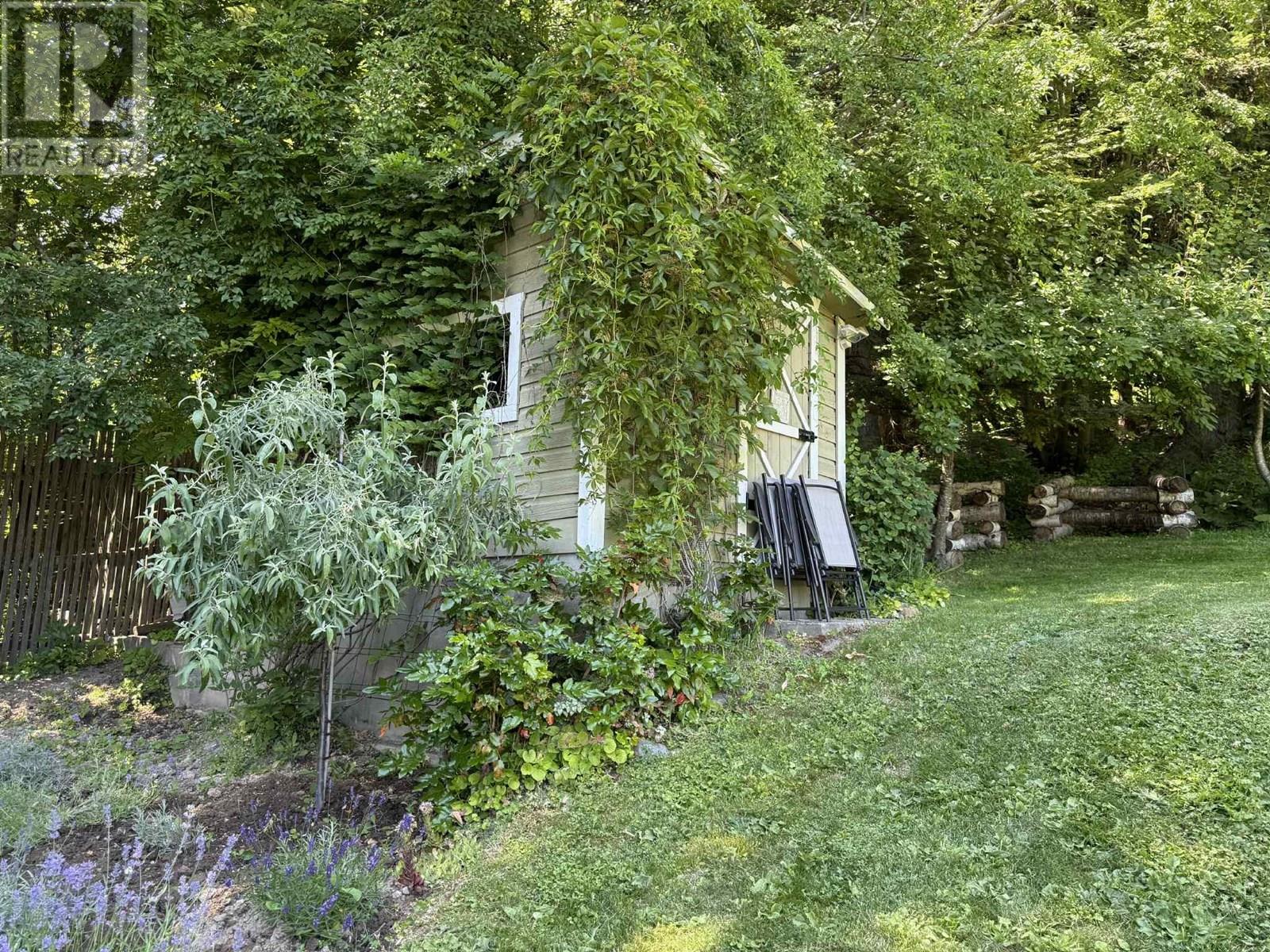 1091 3b Highway, Montrose, British Columbia  V0G 1P0 - Photo 43 - 10355356