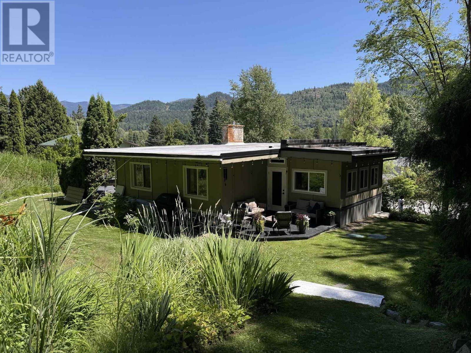 1091 3b Highway, Montrose, British Columbia  V0G 1P0 - Photo 46 - 10355356