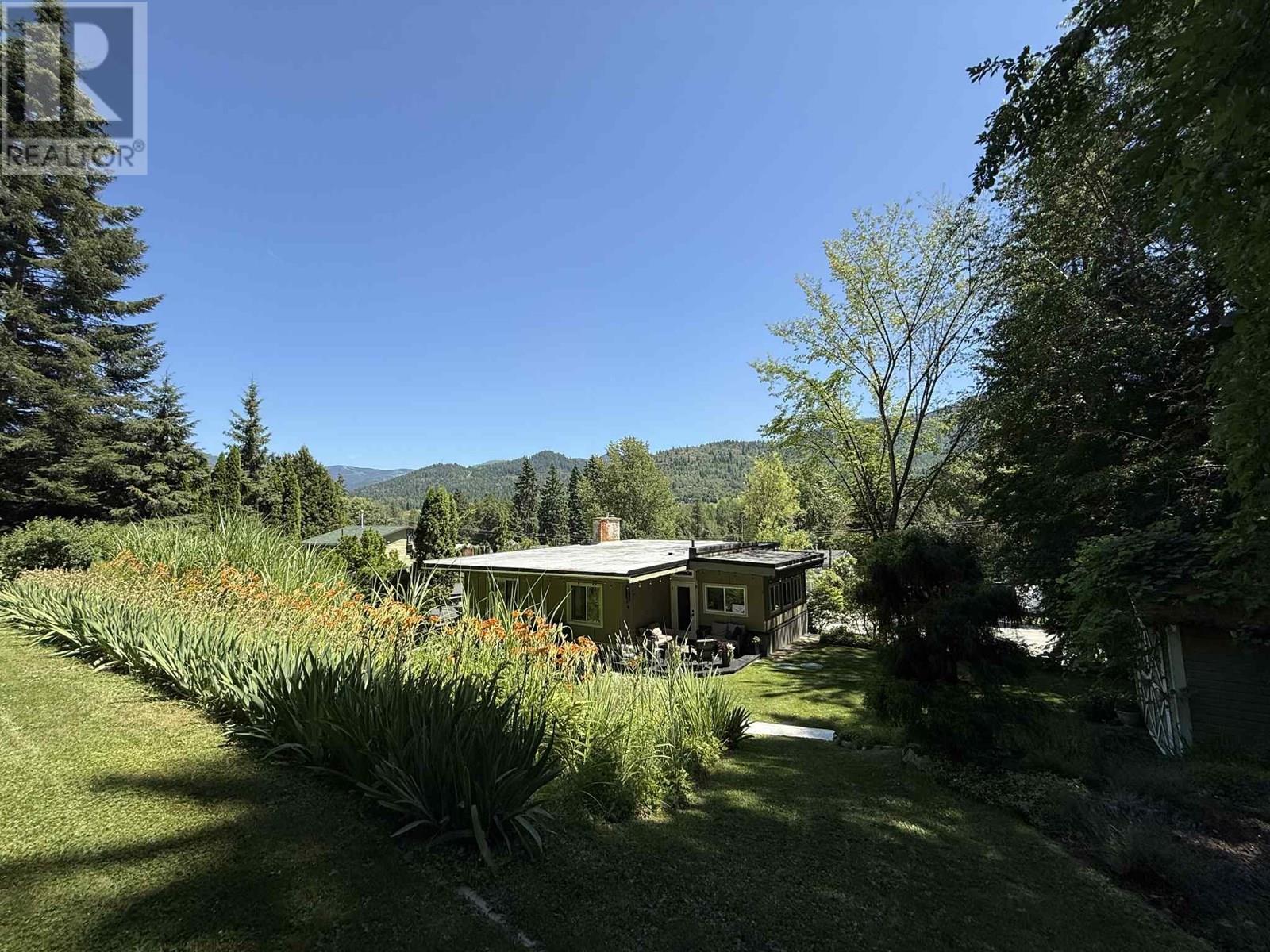 1091 3b Highway, Montrose, British Columbia  V0G 1P0 - Photo 53 - 10355356