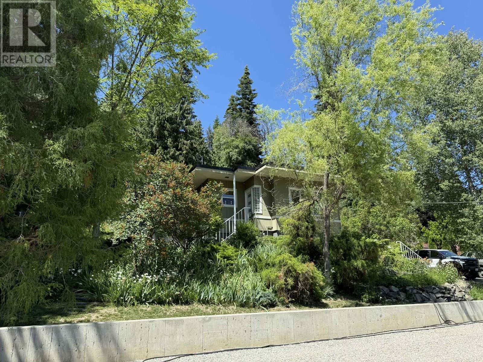 1091 3b Highway, Montrose, British Columbia  V0G 1P0 - Photo 6 - 10355356