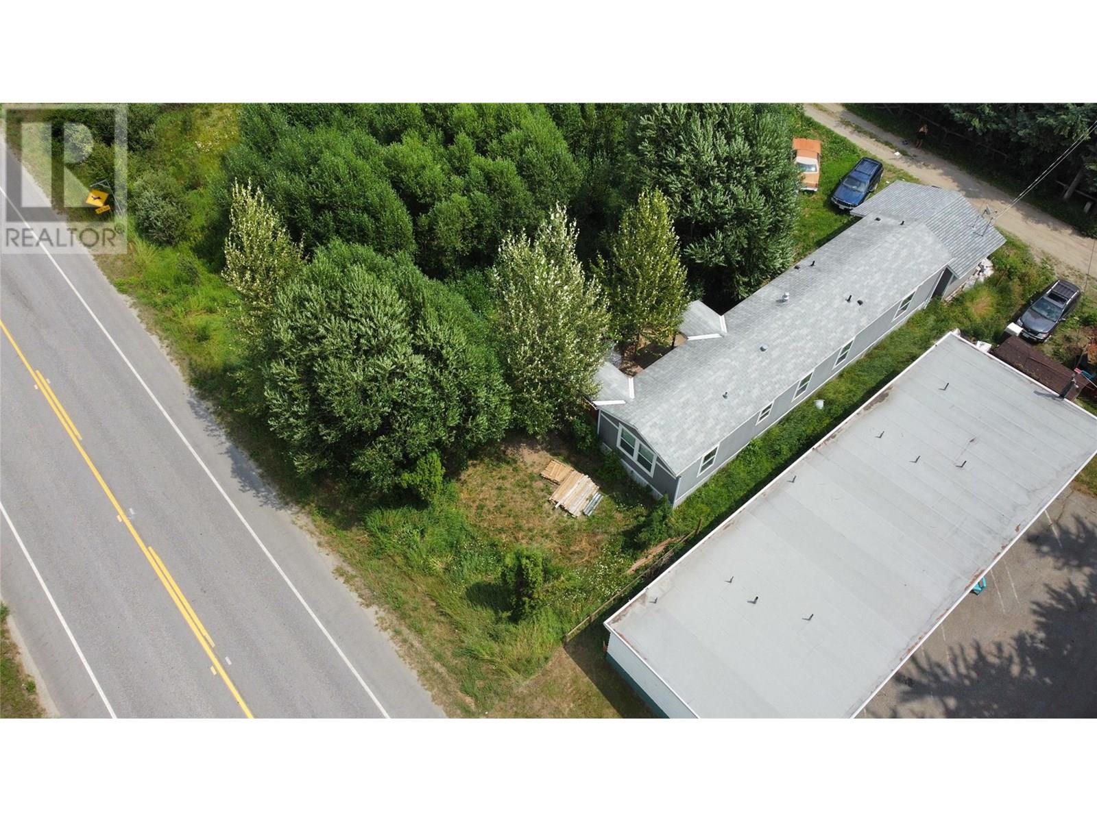 115 Railway Avenue, Salmo, British Columbia  V0G 1Z0 - Photo 2 - 10354950