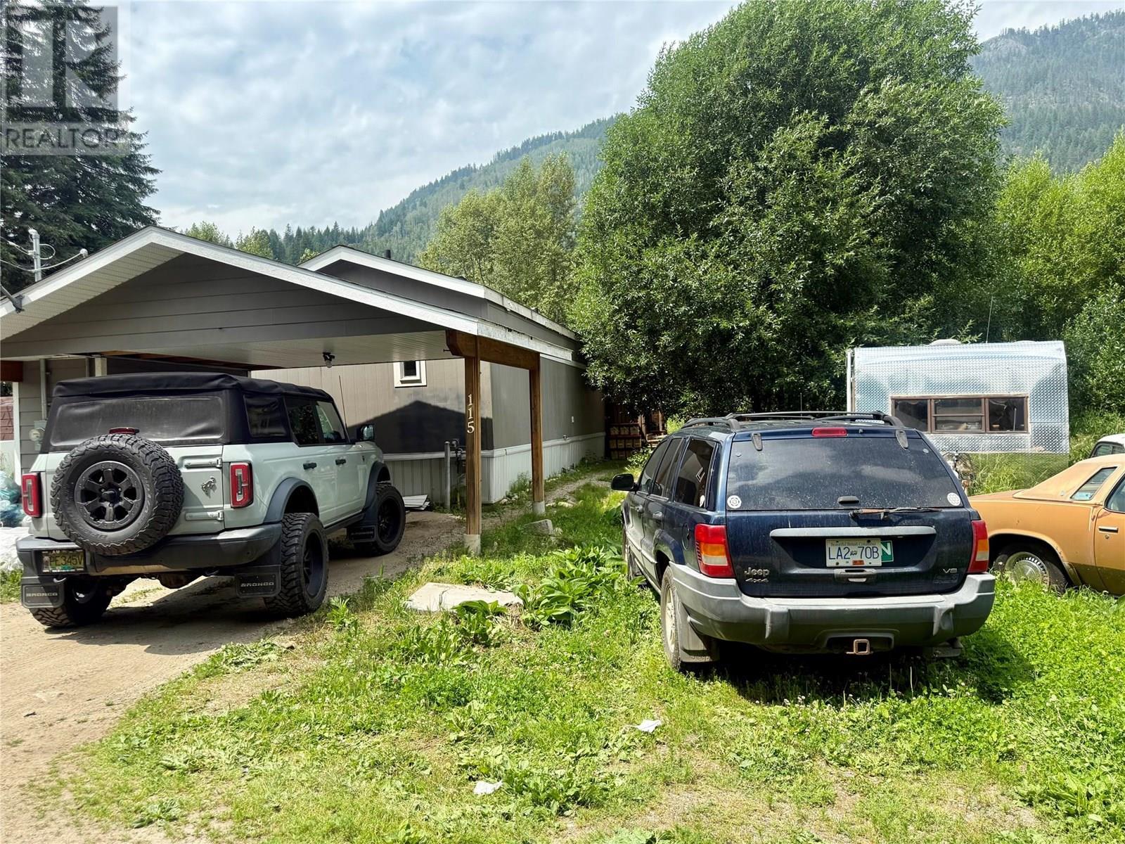 115 Railway Avenue, Salmo, British Columbia  V0G 1Z0 - Photo 6 - 10354950