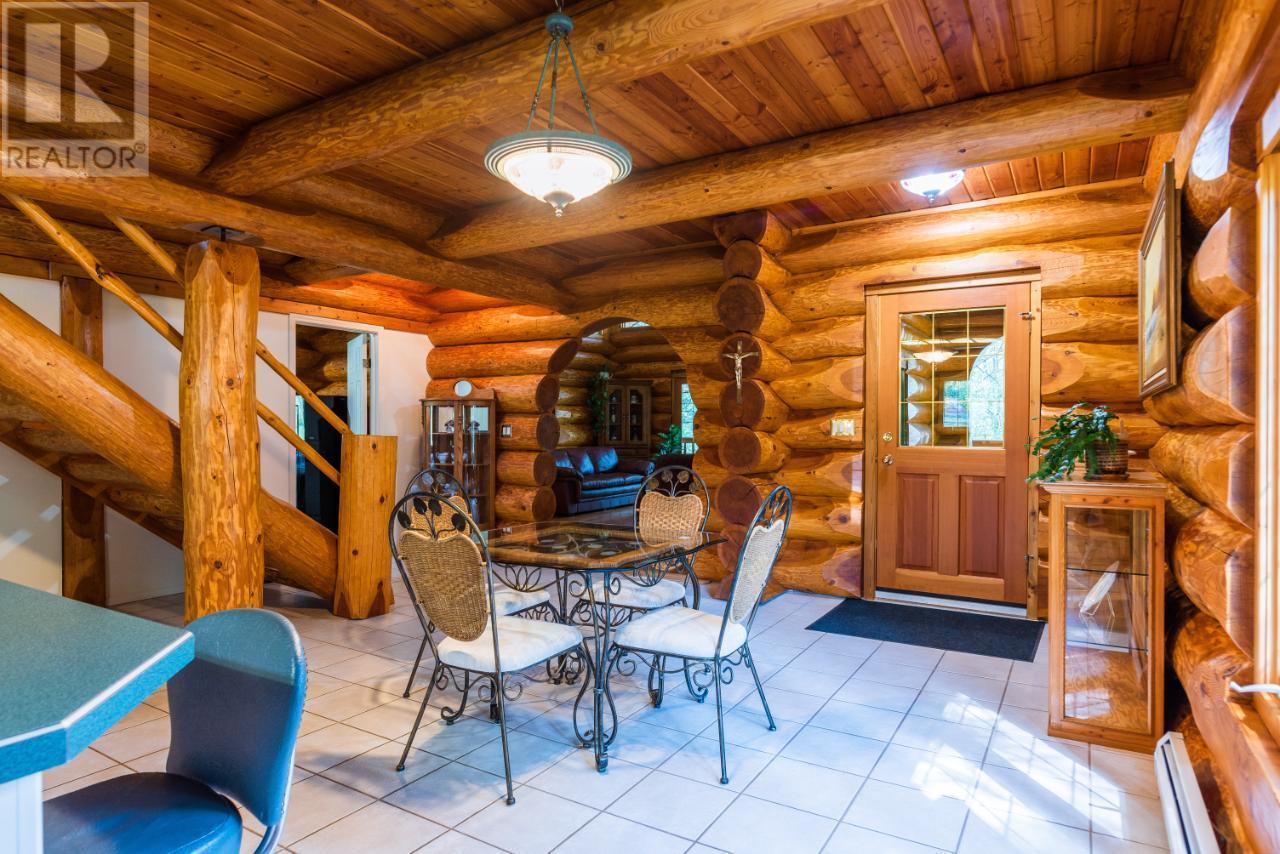 3150 Hanna Creek Road, Warfield, British Columbia  V1R 4L3 - Photo 11 - 10355771