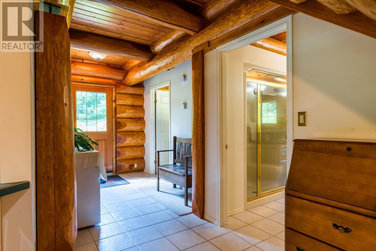 3150 Hanna Creek Road, Warfield, British Columbia  V1R 4L3 - Photo 17 - 10355771