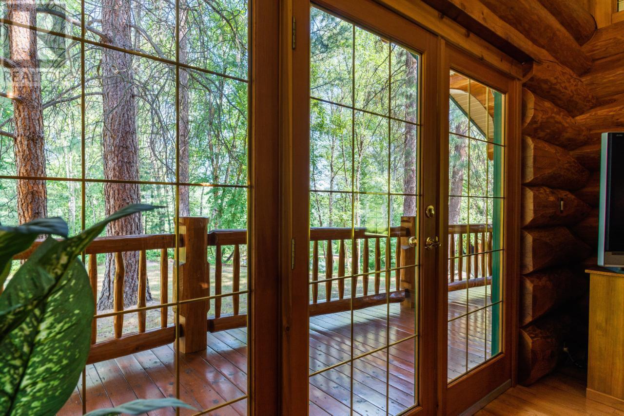 3150 Hanna Creek Road, Warfield, British Columbia  V1R 4L3 - Photo 8 - 10355771